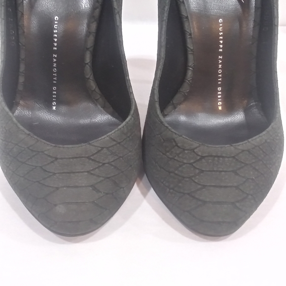 Giuseppe Zanotti Snake Embossed Suede Heels, Black EU 38 - Picture 4 of 15